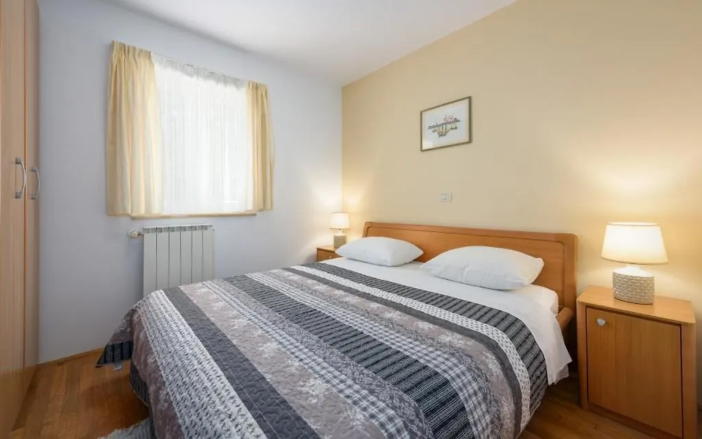 Villa Franka 113 Bašanija Apartman